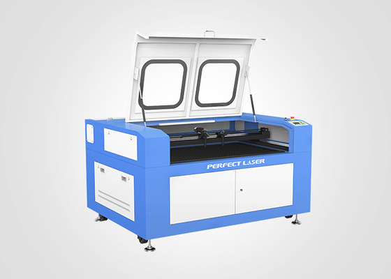 La macchina per incisione laser digitale CO2 raggiunge le doppie funzioni di incisione e taglio