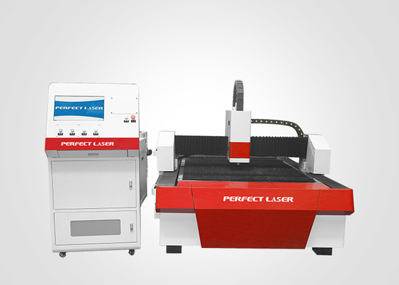 Buon prezzo 2000W Cnc Laser Metal Cutting Machine Fibra Laser Cutting Machine per Lron Acciaio alluminio lamiera di rame