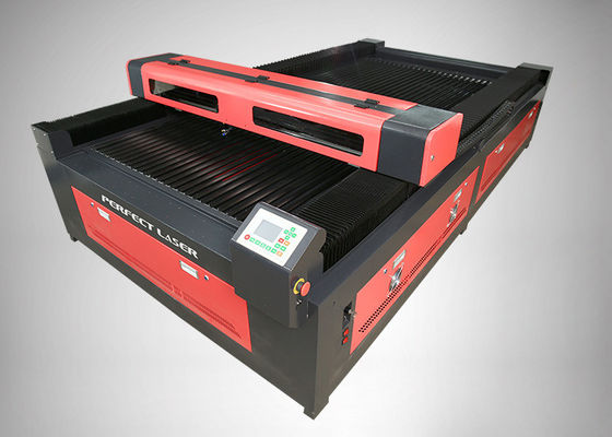 Sistema di controllo professionale Macchina di incisione laser a CO2 per jeans e giocattoli per tappeti