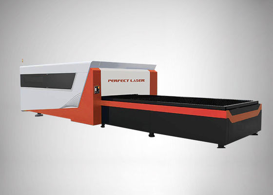 Taglierina laser in fibra di metallo CNC ad alta velocità Raycus / Max / IPG con piattaforma di scambio