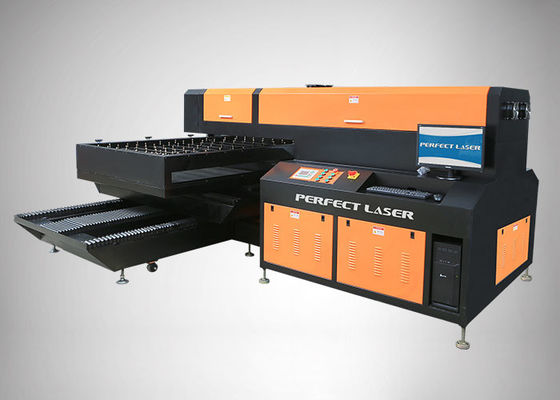 precisione di taglio 0.05mm della tagliatrice dell'incisione laser di 380V 50Hz 10A per il panno di cuoio